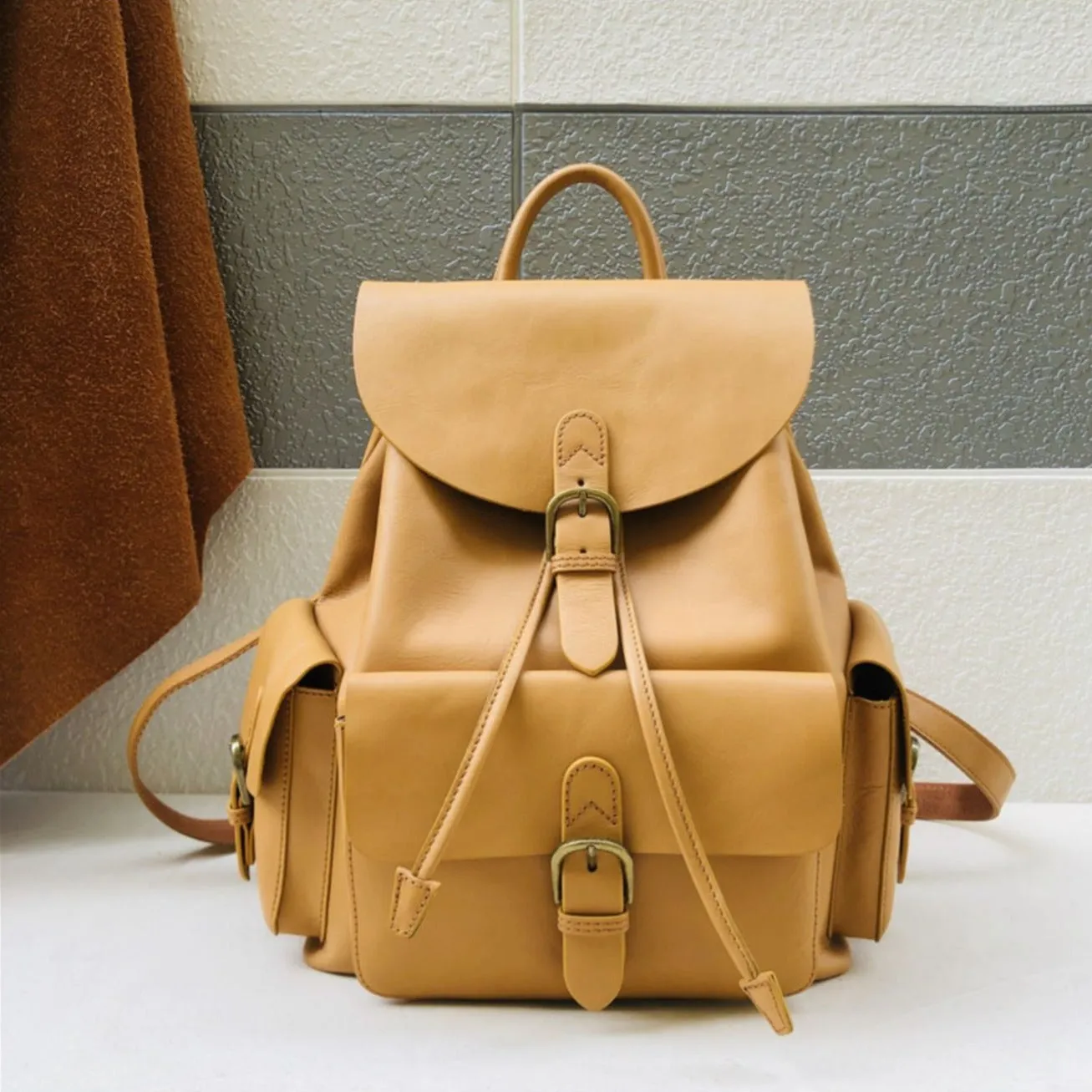 Classic High quality Handmade Women Leather Backpack