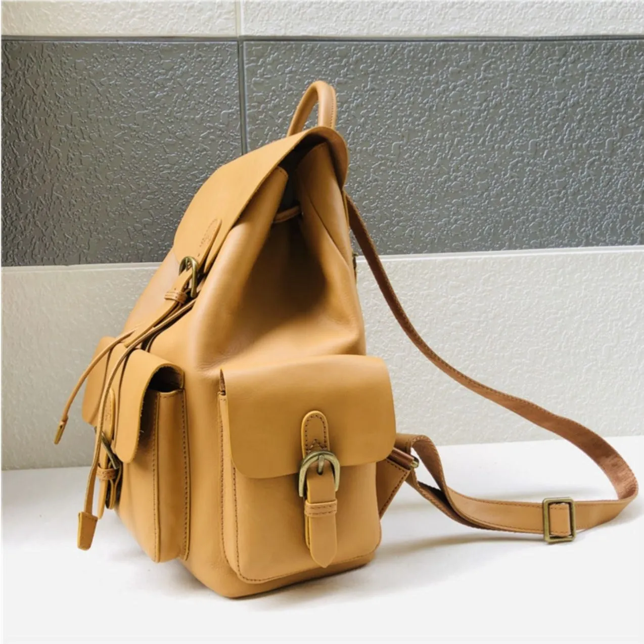 Classic High quality Handmade Women Leather Backpack