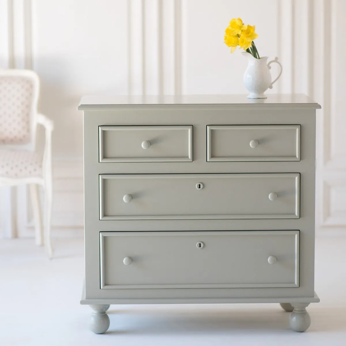 Ivy Cottage Dresser