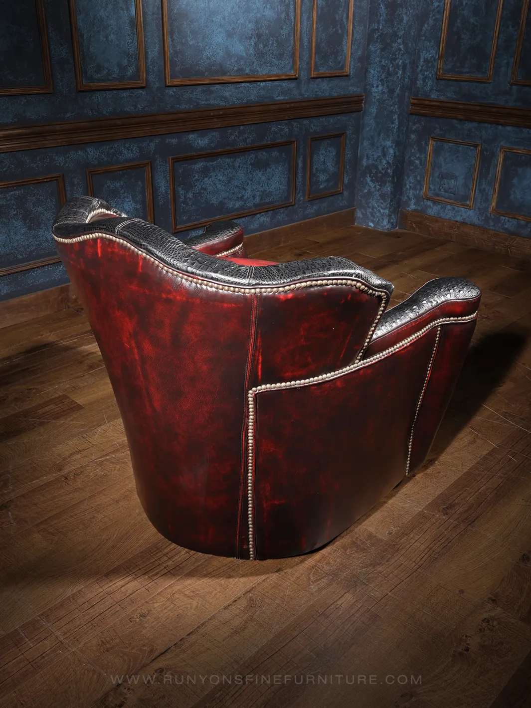Nile Clemson Leather Swivel Chair