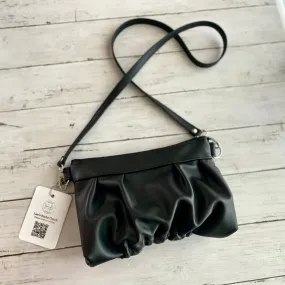 Ruche Clutch in Black Smooth