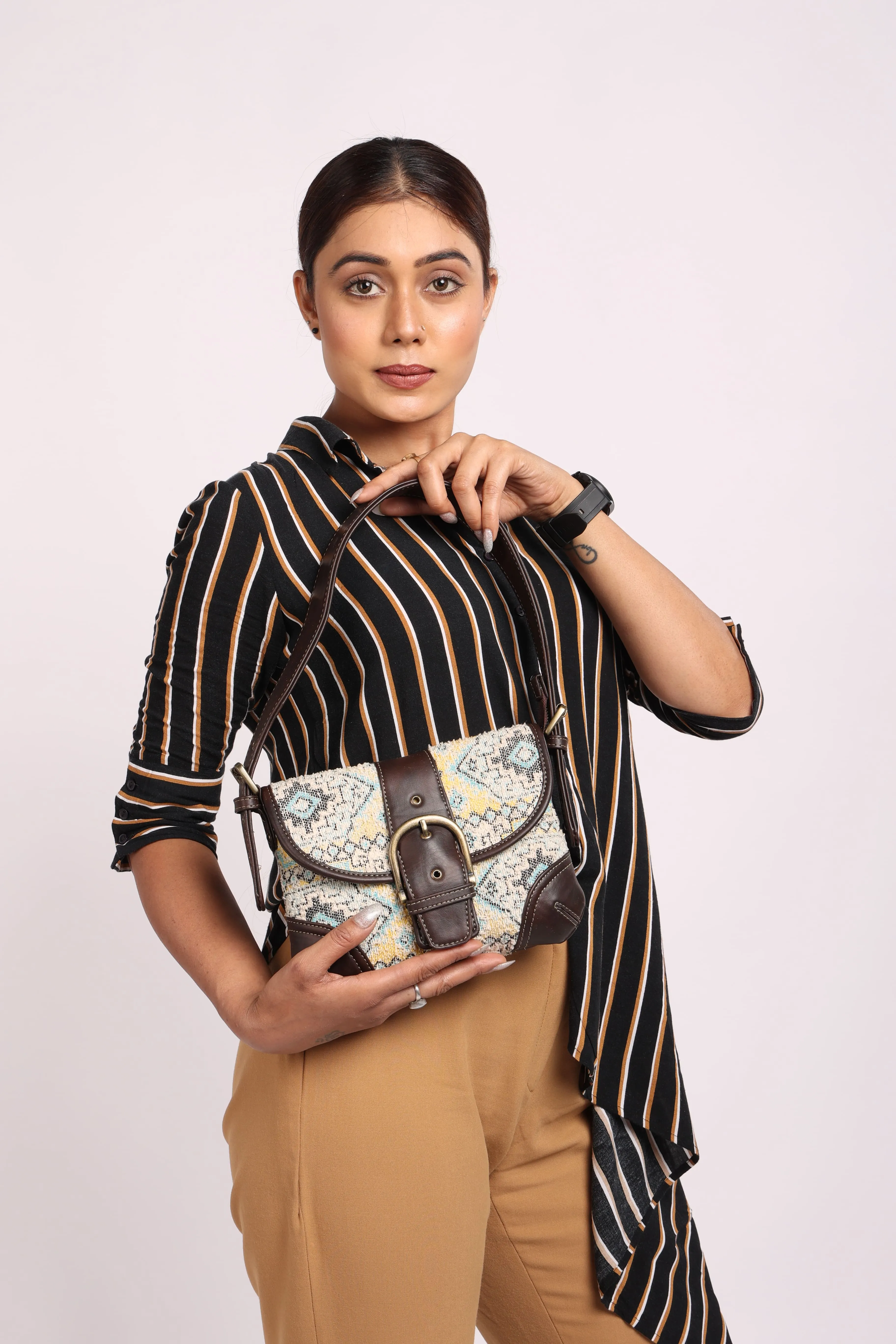 Rudhira Bird's Eye print Shoulder bag