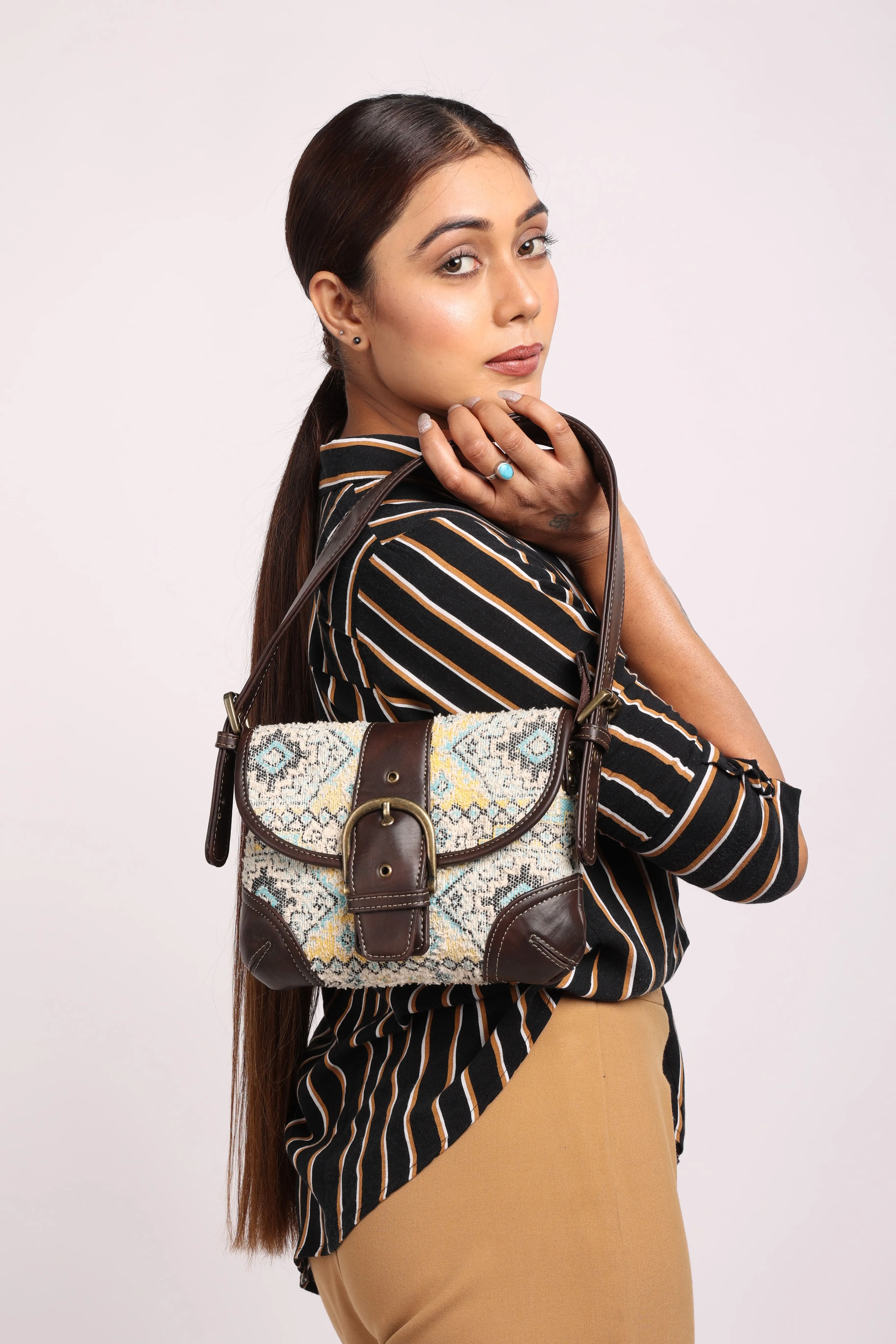 Rudhira Bird's Eye print Shoulder bag